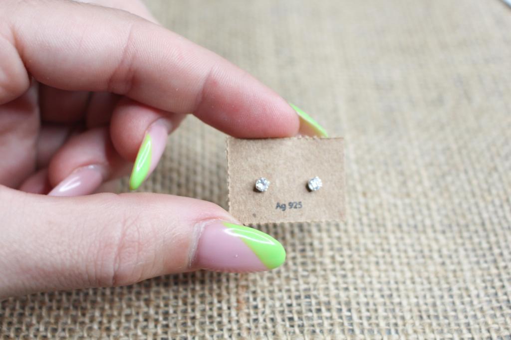 Stone Shine Earring ♡