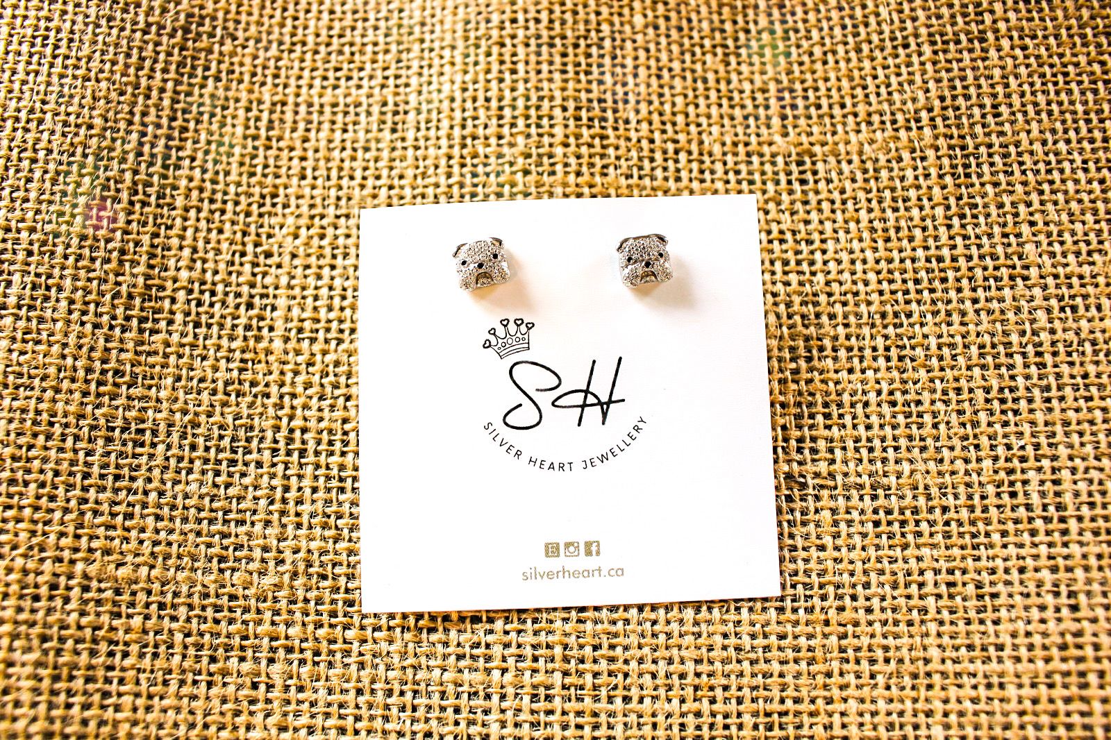 Bulldog Earring ♡