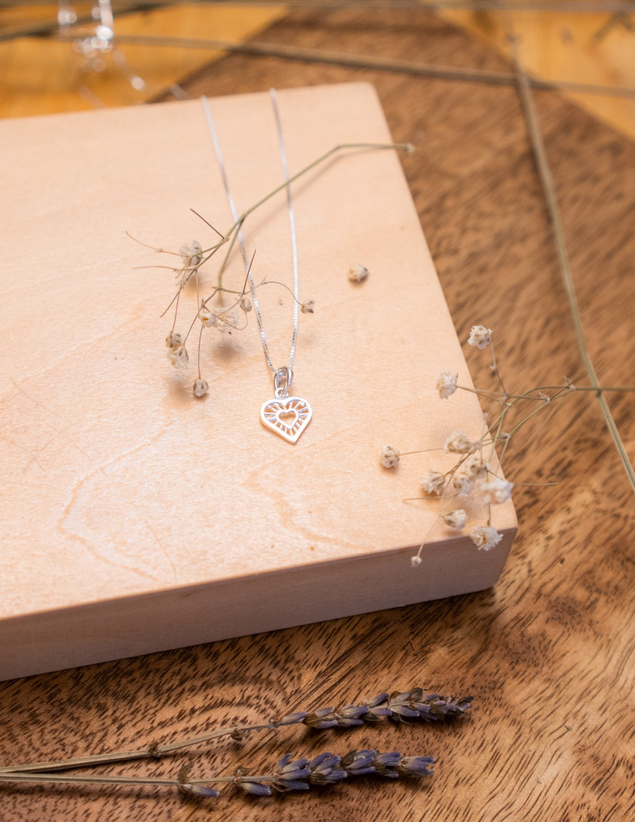 Dynamic Heart Necklace ♡